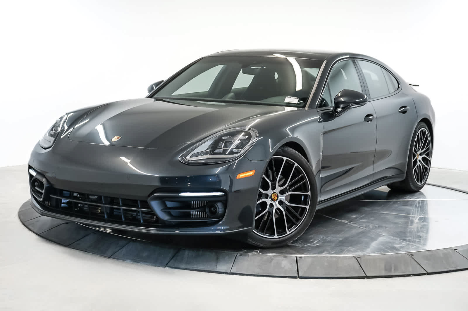 Certified 2023 Porsche Panamera Platinum Edition RWD image 1