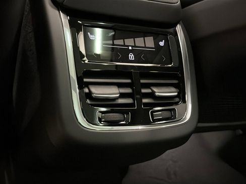 New 2026 Volvo XC60 B5 Ultra w/ Protection Package Premier image 28