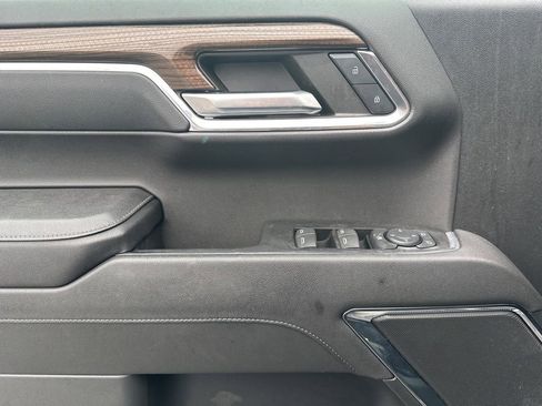 Used 2023 Chevrolet Silverado 1500 LT image 10