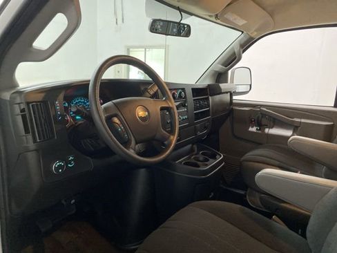 Used 2023 Chevrolet Express 2500 w/ Driver Convenience Package image 18