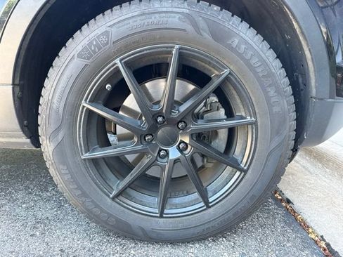 Used 2017 Land Rover Range Rover Evoque SE AWD/4WD image 4