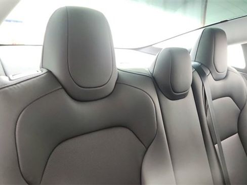 Used 2025 Tesla Model 3 Long Range image 24