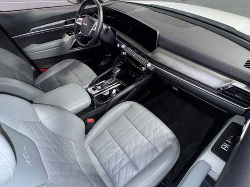Used 2023 Kia Telluride EX X-Line image 12
