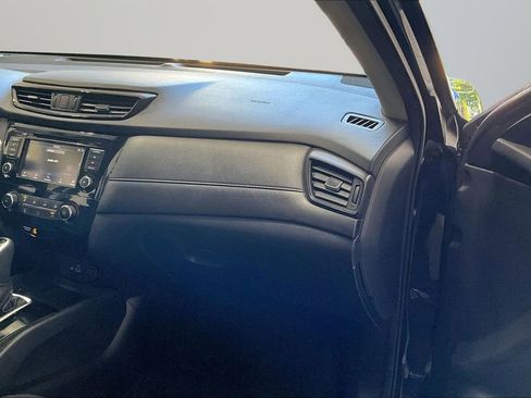 Used 2020 Nissan Rogue S AWD/4WD image 26