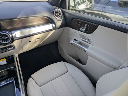 New 2026 Mercedes-Benz GLB 250 4MATIC image 20