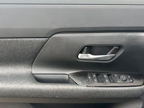 New 2026 Nissan Kicks SV image 12