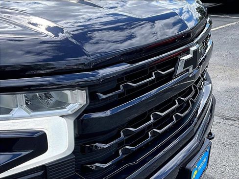 Used 2023 Chevrolet Silverado 1500 RST w/ Z71 Off-Road Package AWD/4WD image 32