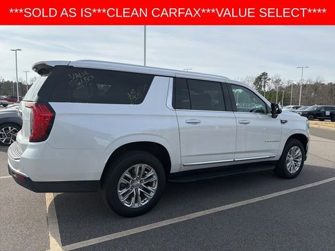 Used 2021 GMC Yukon XL SLT w/ SLT Premium Package image 12