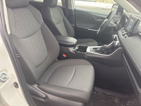 Certified 2022 Toyota RAV4 XLE image 12