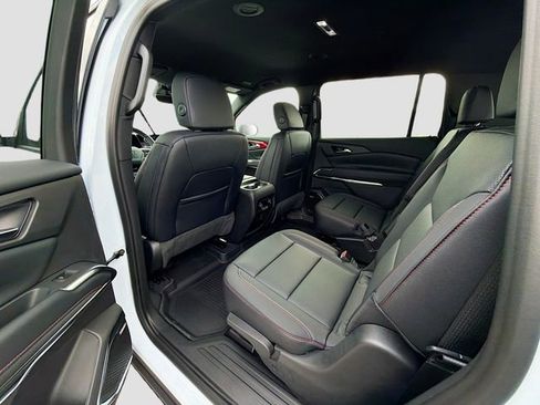 New 2026 Chevrolet Traverse Z71 w/ Enhanced Driving Package image 24