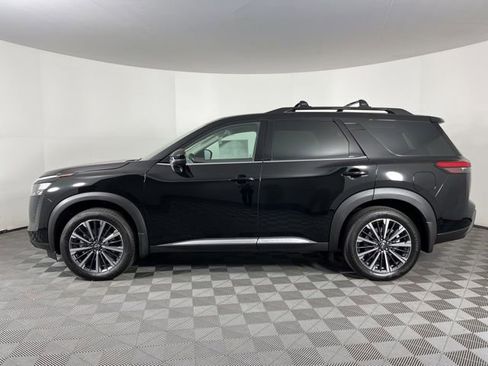 New 2026 Nissan Pathfinder Platinum w/ Cargo Package FWD image 7