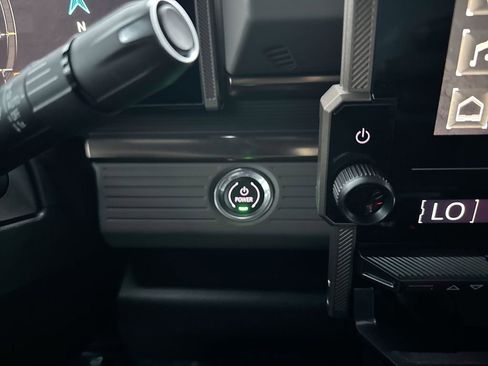 Used 2025 GMC Hummer EV 3X image 22