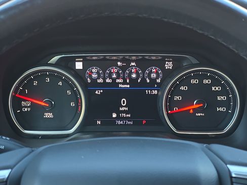 Used 2021 Chevrolet Tahoe Premier w/ Premium Package image 22