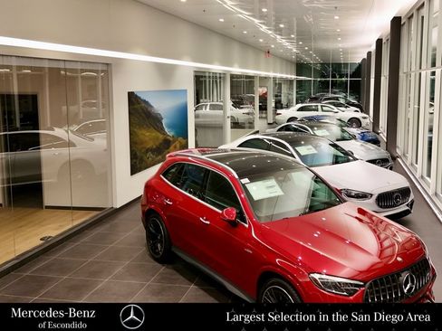Used 2020 MAZDA MAZDA3 Sedan w/ Premium Package FWD image 36