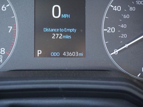 Used 2024 Toyota Corolla LE image 21