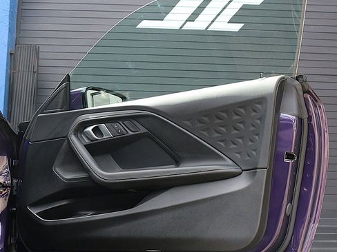 Used 2025 BMW 230i Coupe w/ Premium Package image 19