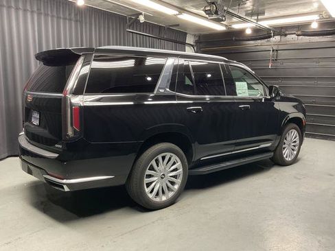 Used 2023 Cadillac Escalade Luxury AWD/4WD image 7