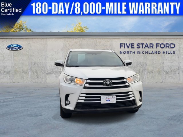 Used 2019 Toyota Highlander XLE FWD image 4