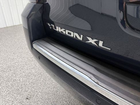 Used 2020 GMC Yukon XL Denali AWD/4WD image 8