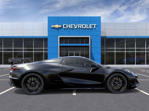 New 2026 Chevrolet Corvette Z06 w/ Z07 Performance Package RWD image 5