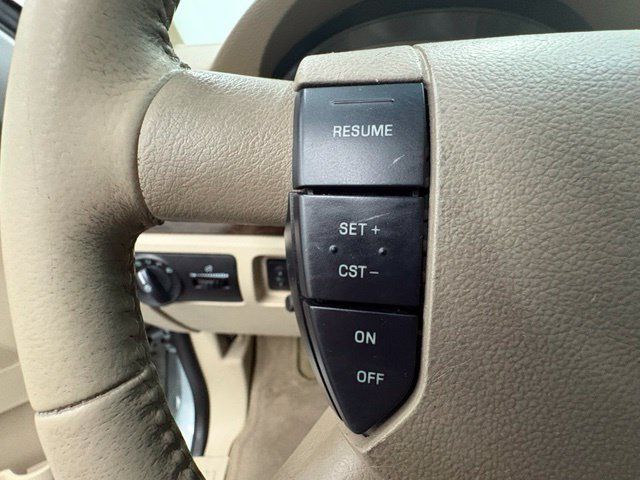 Used 2005 Mercury Monterey Premier FWD image 20