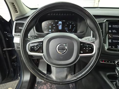 Used 2022 Volvo XC90 T5 Momentum w/ Climate Package image 26