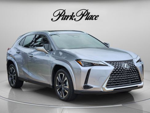 New 2026 Lexus UX 300h FWD image 4