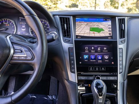 Used 2019 INFINITI Q60 3.0t Luxe w/ Essential Package image 26