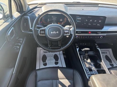 Used 2025 Kia Sorento EX AWD/4WD image 21