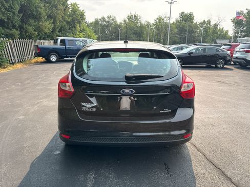 Used 2014 Ford Focus SE FWD image 4