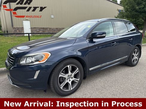 Used 2015 Volvo XC60 T6 Platinum AWD/4WD image 1