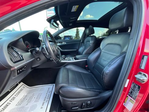 Used 2018 Kia Stinger GT2 RWD image 9