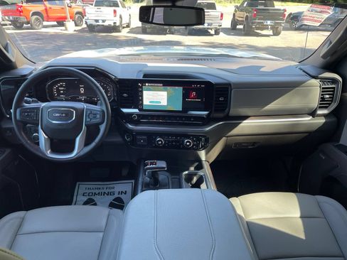 Used 2025 GMC Sierra 1500 SLT w/ SLT Premium Plus Package AWD/4WD image 33