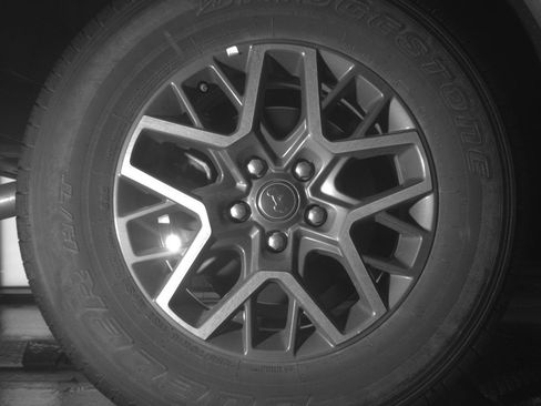 Used 2025 Jeep Wrangler Sahara image 15