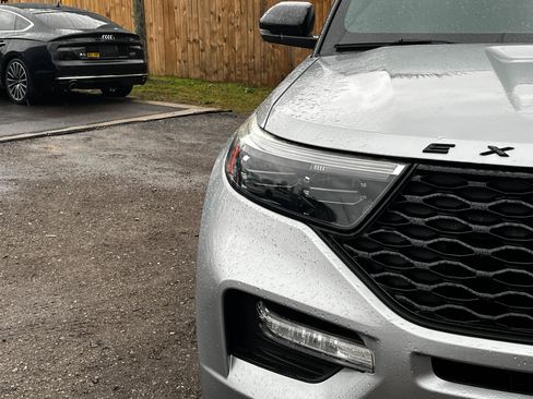 Used 2020 Ford Explorer ST w/ Premium Technology Package image 41