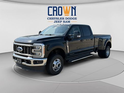 Used 2023 Ford F350 Lariat AWD/4WD image 7
