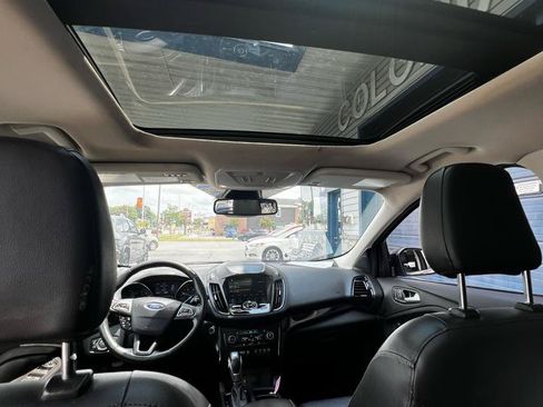 Used 2019 Ford Escape Titanium AWD/4WD image 14