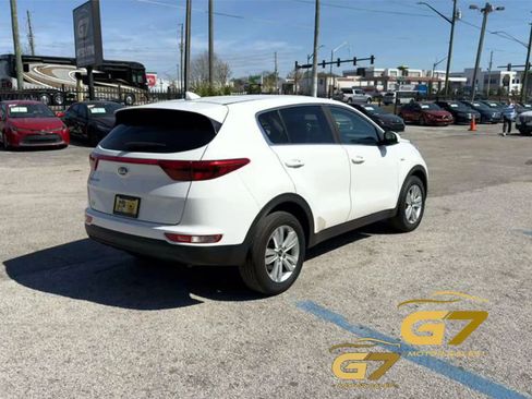 Used 2019 Kia Sportage LX AWD/4WD image 7