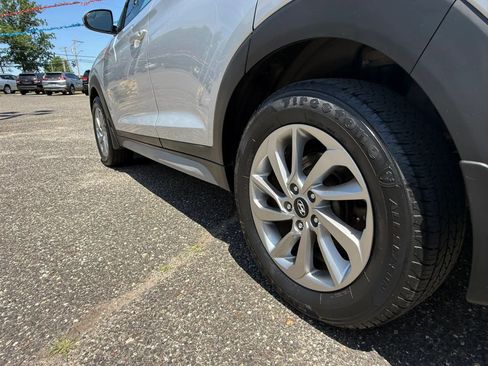 Used 2017 Hyundai Tucson SE w/ SE Popular Package 02 AWD/4WD image 41