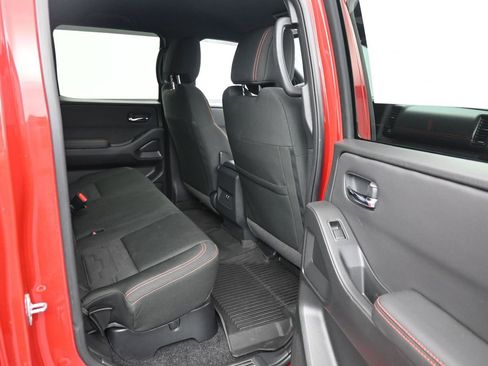 Used 2024 Nissan Frontier PRO-4X w/ Off-Road Protection Package image 12