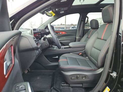 Certified 2024 Chevrolet Traverse RS w/ LPO, Floor Liner Package image 32