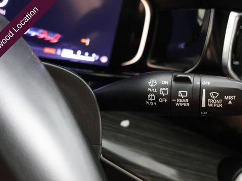 Used 2022 Jeep Wagoneer Series III w/ Premium Group I image 30