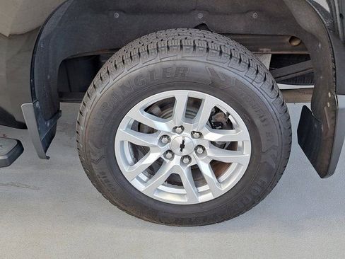 Used 2019 Chevrolet Silverado 1500 RST image 31