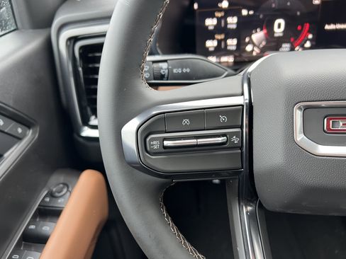 New 2026 GMC Canyon AT4 image 24