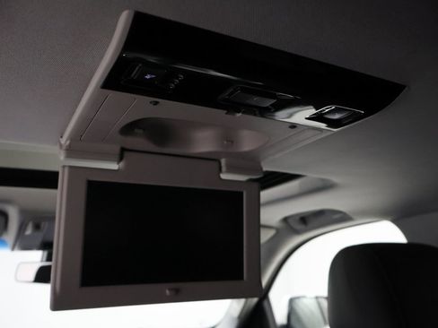 Used 2020 Cadillac Escalade Premium Luxury image 19