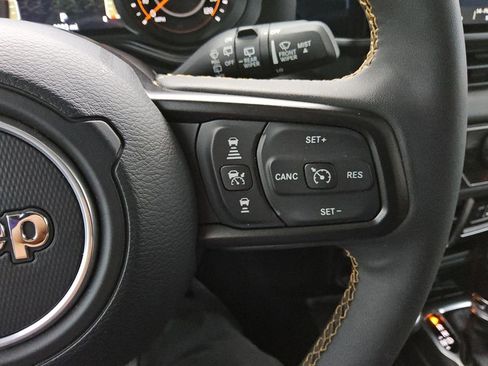 Certified 2024 Jeep Wrangler Sport S image 25