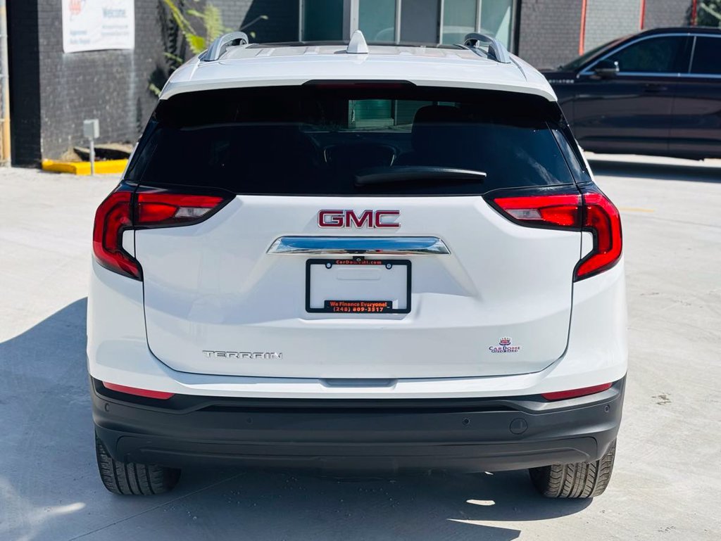 Used 2021 GMC Terrain SLT w/ Infotainment Package II AWD/4WD image 9