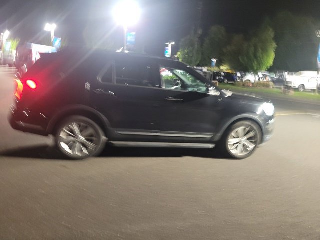 Used 2019 Ford Explorer Limited w/ Ford Safe & Smart Package AWD/4WD image 9