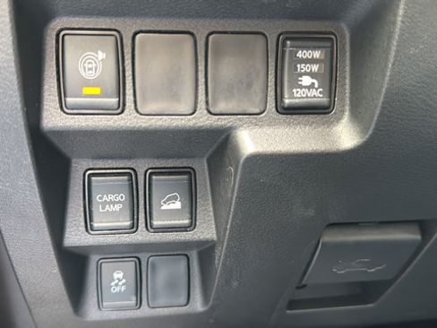 Used 2025 Nissan Frontier S w/ S Utility Package AWD/4WD image 13