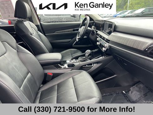 Certified 2024 Kia Telluride EX w/ EX Captain's Chair Package FWD image 64